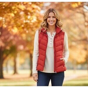 Eddie Bauer EB 550 Puffer Vest Womens XS Red Premium Goose Down Fill Power Zip